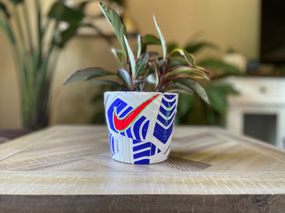 Nike Strike Pot